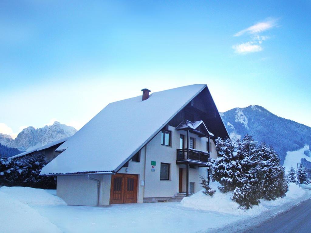 Apartments Ana クランスカゴーラ エクステリア 写真